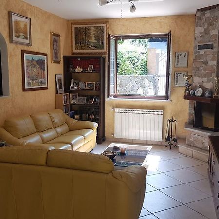 B&B La Taverna Degli Angeli Vezzi Portio Dış mekan fotoğraf