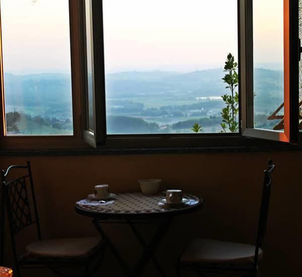 B&B La Taverna Degli Angeli Vezzi Portio Dış mekan fotoğraf